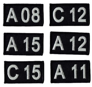 Identyfikator A01 C01 na hełm czarna naszywka na rzep
