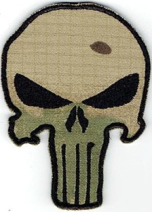 PUNISHER kontur multicam czarny NASZYWKA 1492R