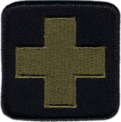 KRZYŻ MEDYCZNY APTECZKA naszywka 60x60 mm czarna haft khaki rzep